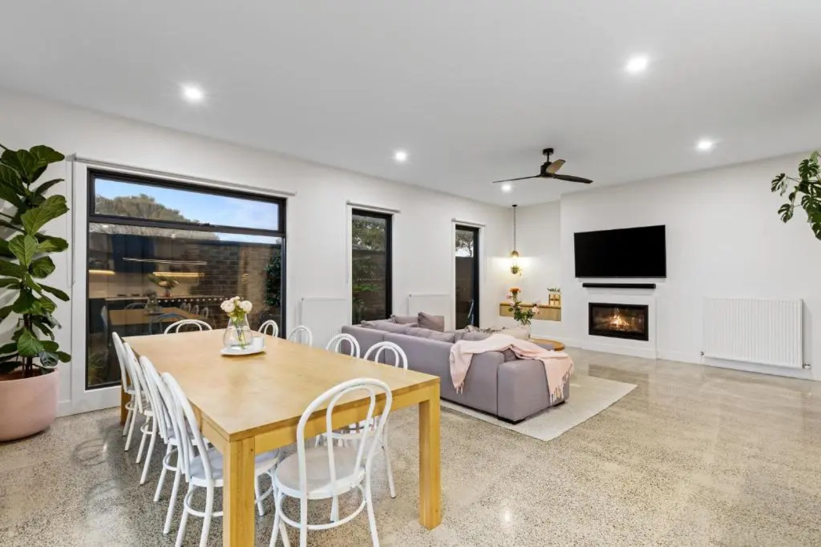 Sensational 4 Bedroom House