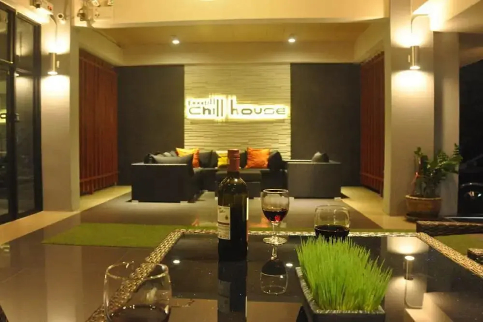 Kanyarat Lakeview Condominium by Wilai