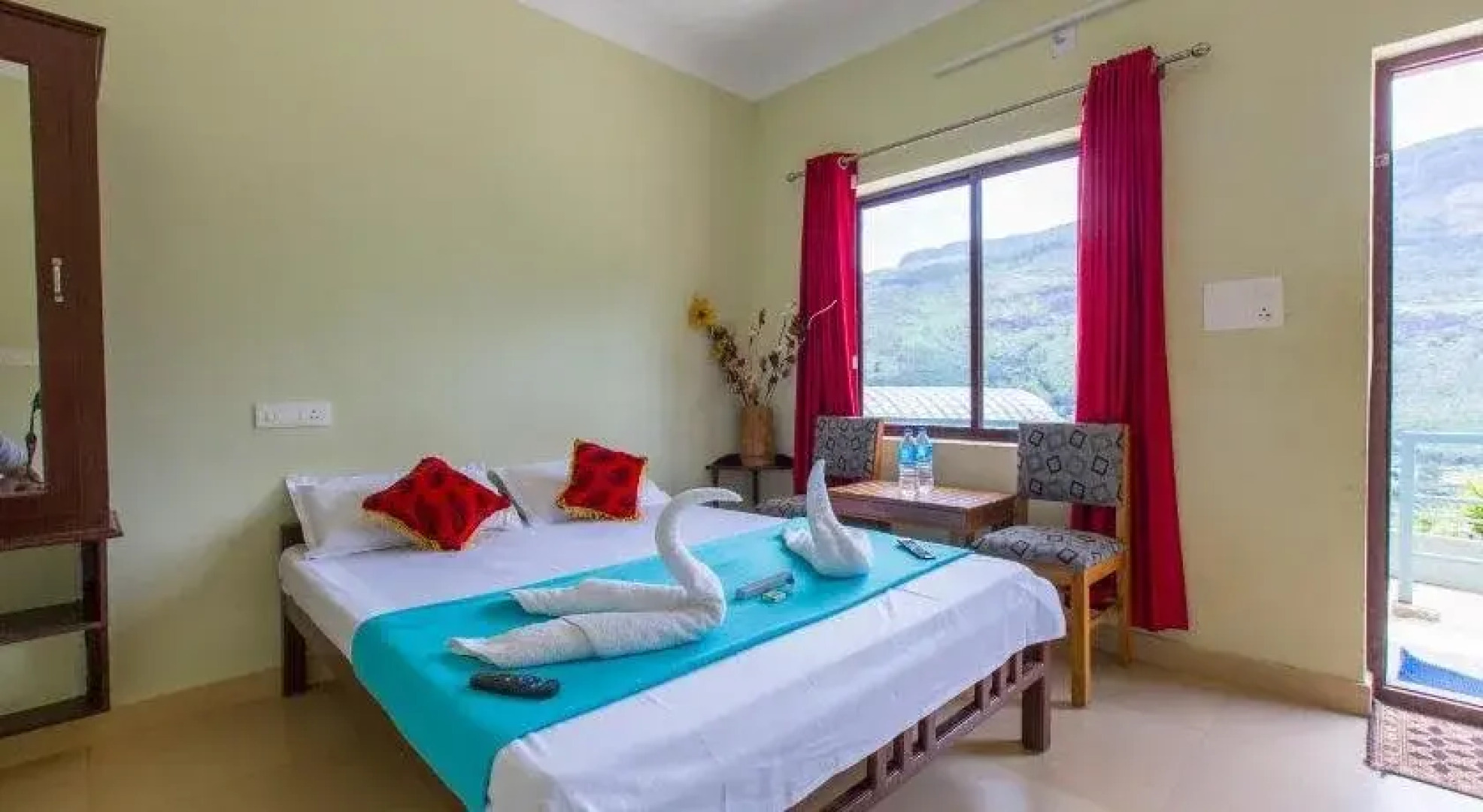 Mountain Hut Resorts