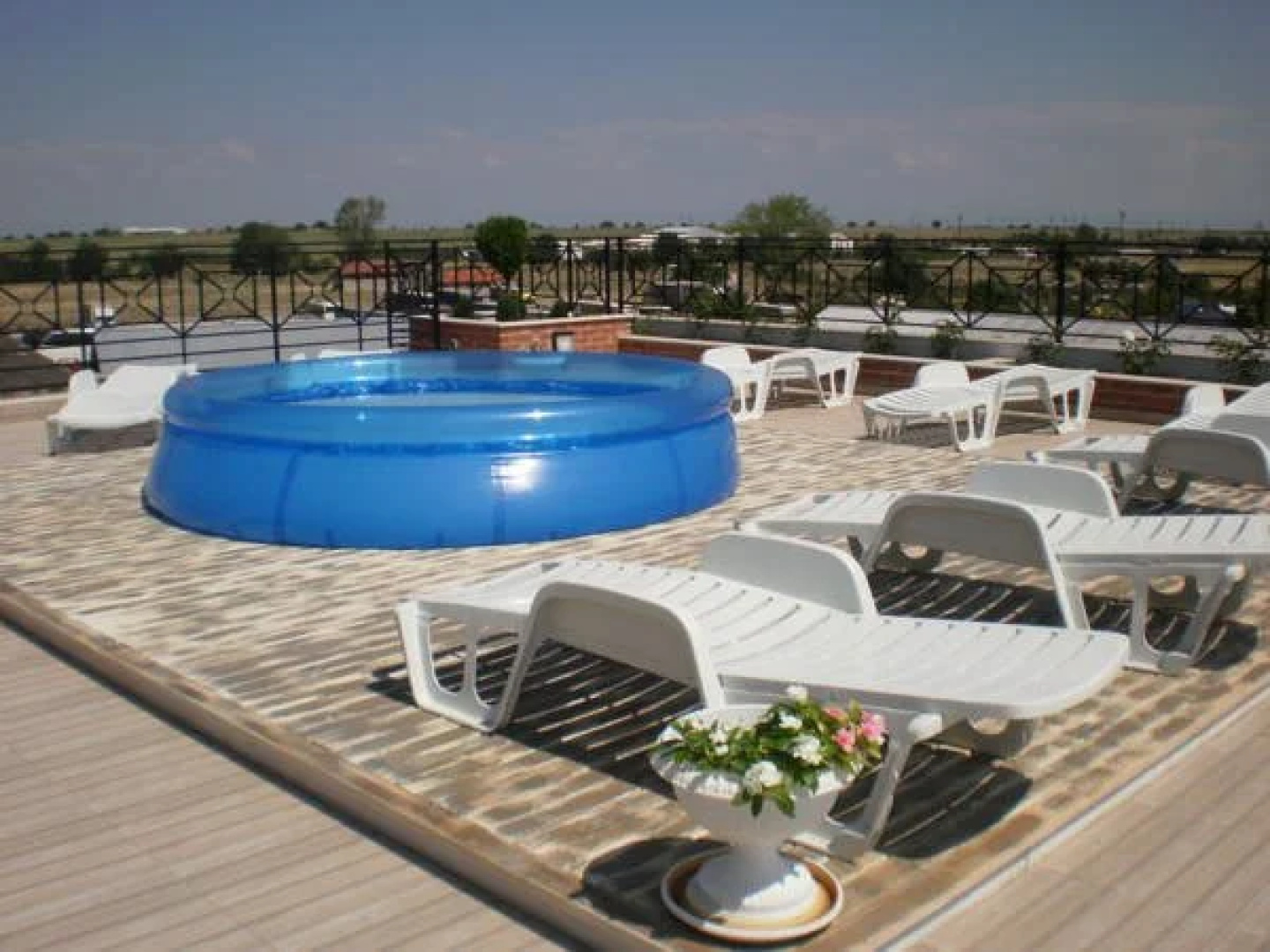 Alexander Hotel