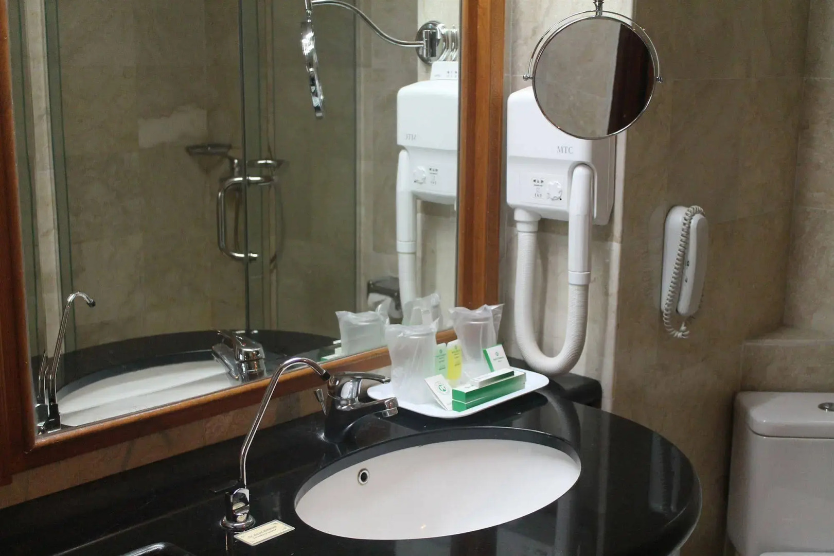 Le Polonia Hotel & Convention Medan