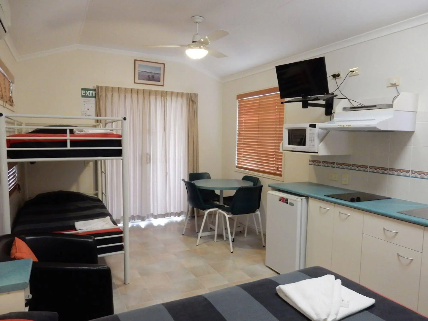 Tiaro Tourist Stopover