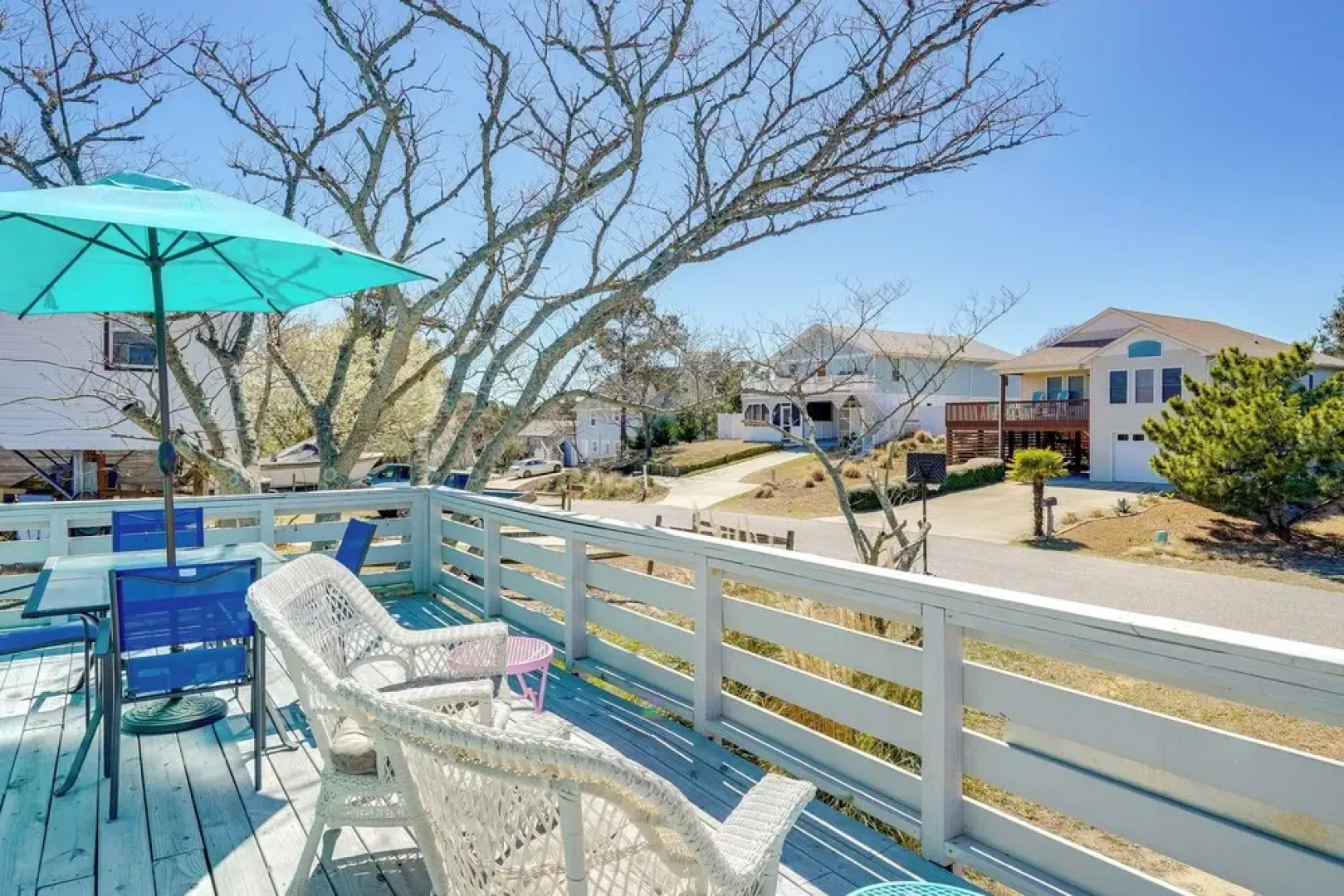 1 Mi to Avalon Pier: Charming Coastal Cottage!