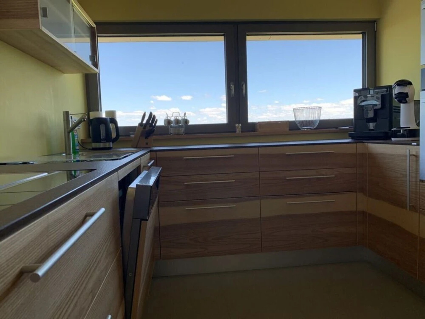 Mosel Sky Lounge With Loggia & Panoramic View