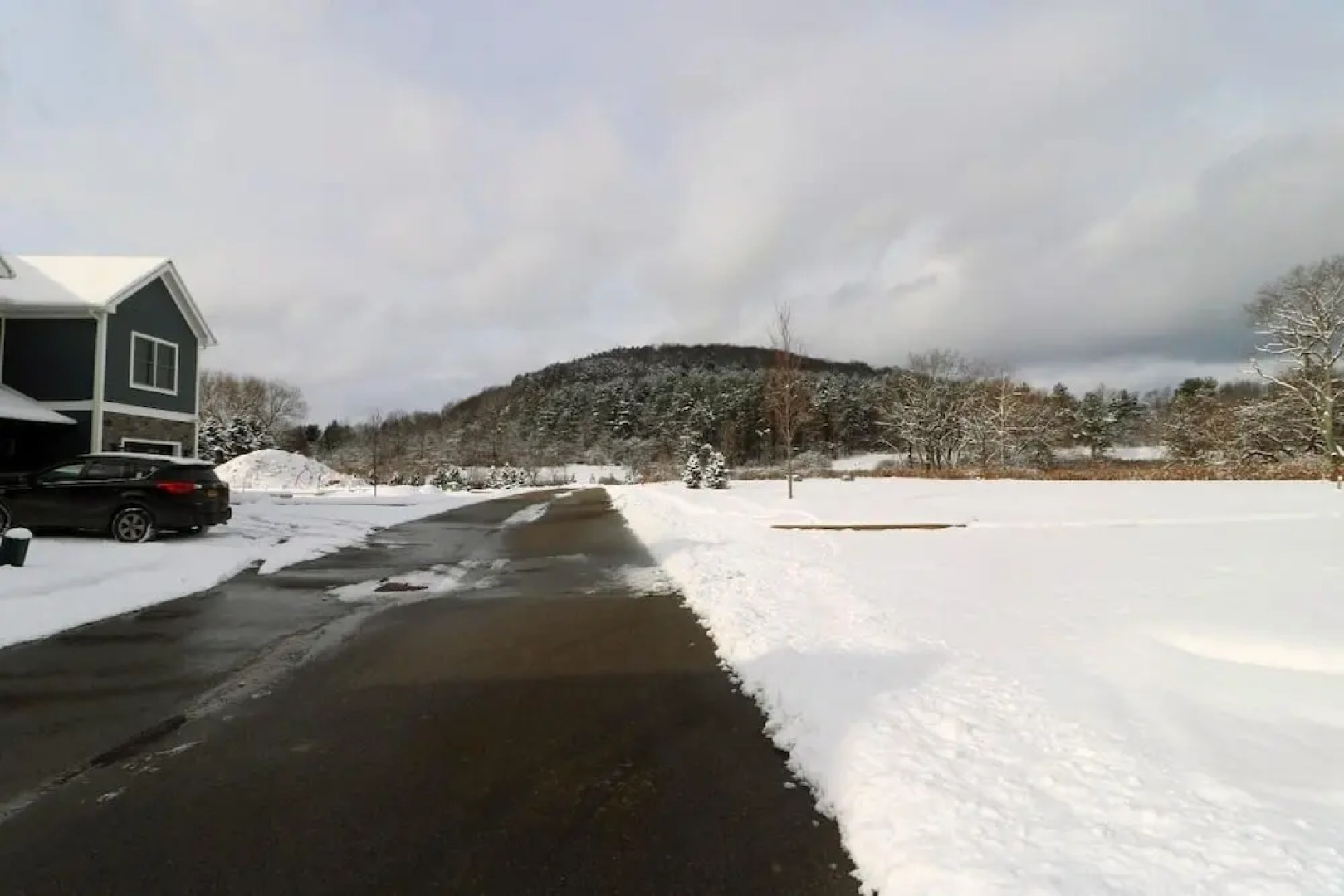 17 Glen Burn Trail 3 Bedroom Townhouse