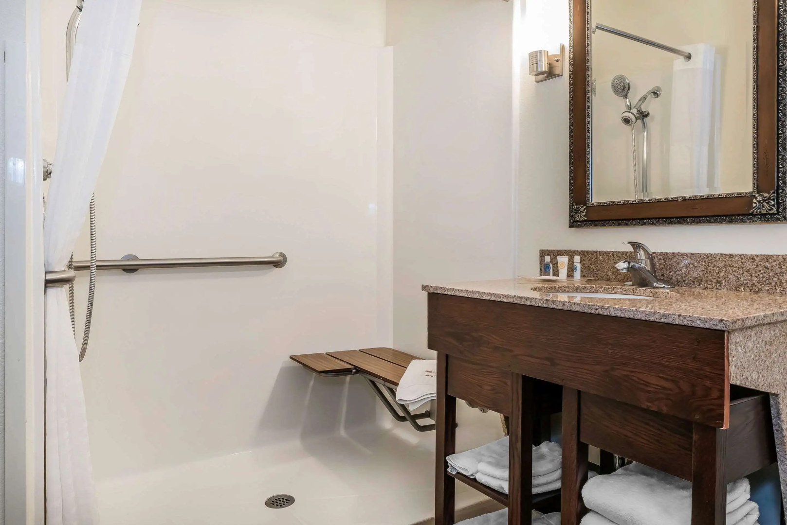 Comfort Suites Miamisburg - Dayton South