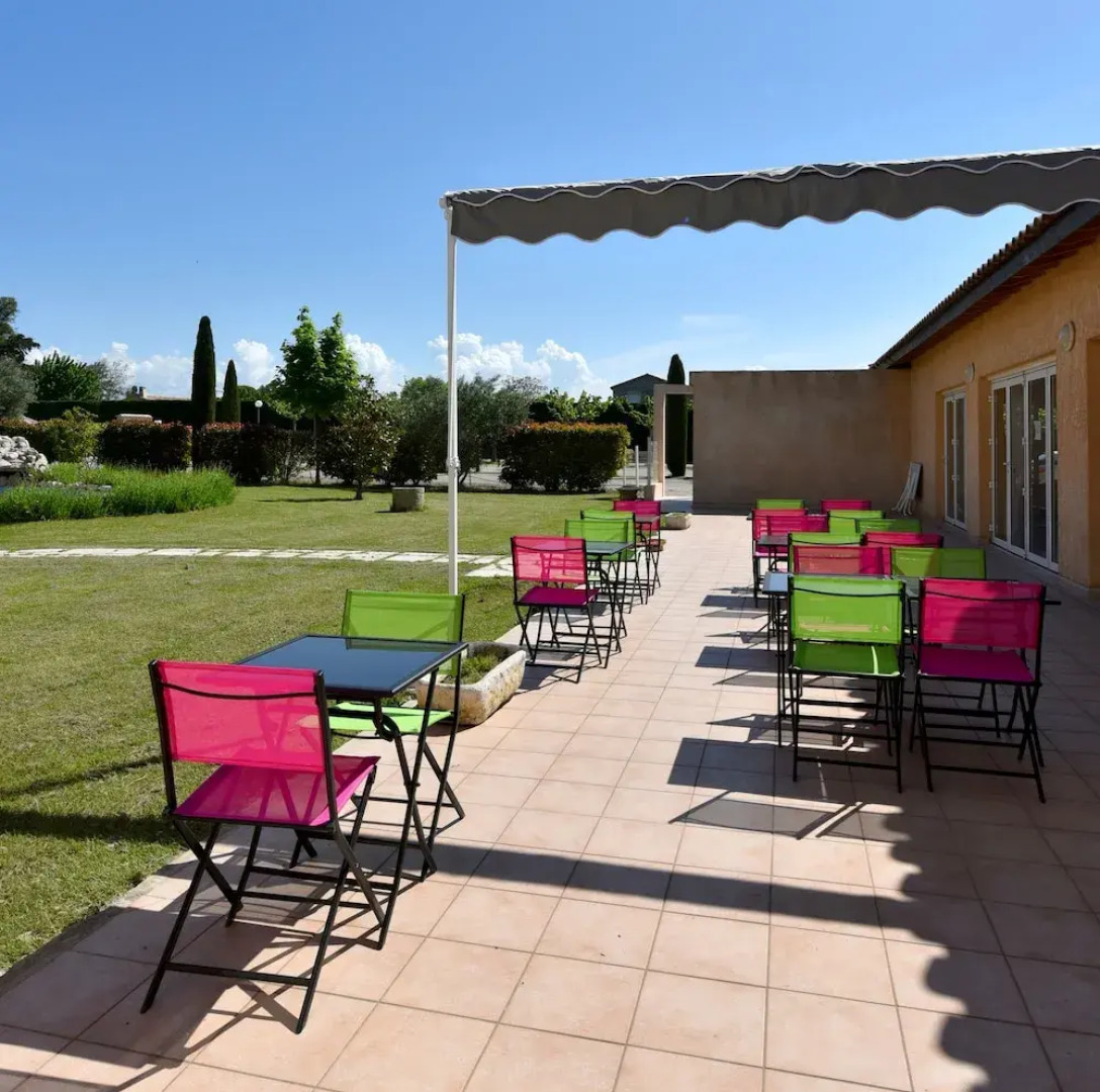 Hotel Pernes Les Fountaines