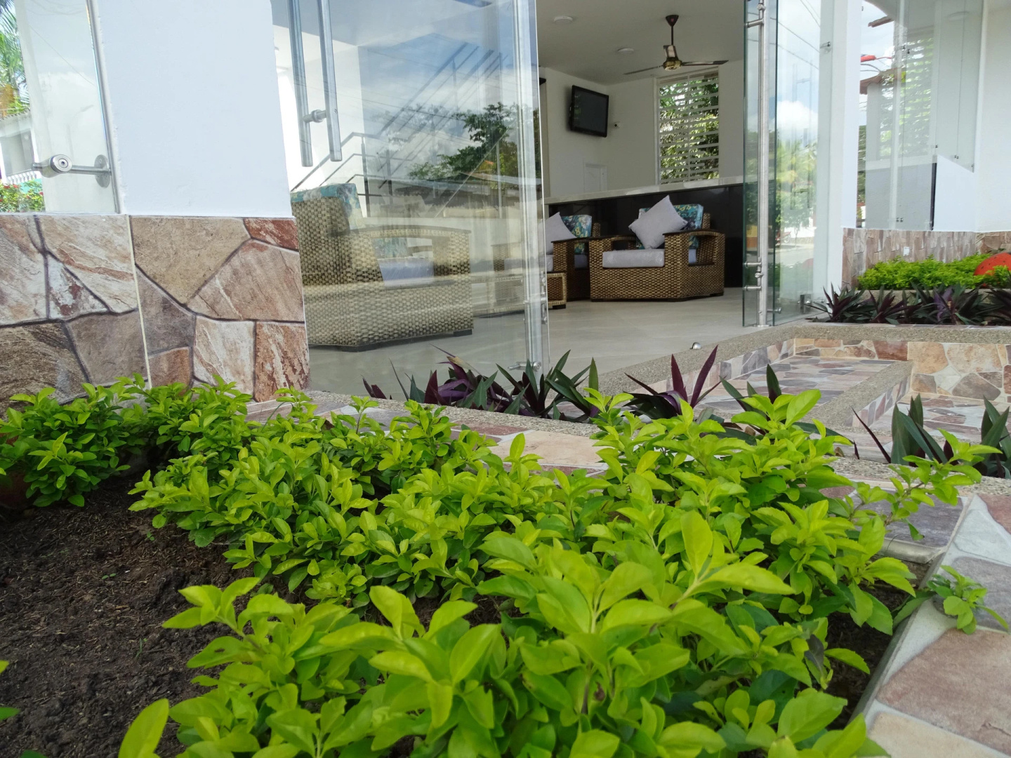 Alborada Hotel by AHMA