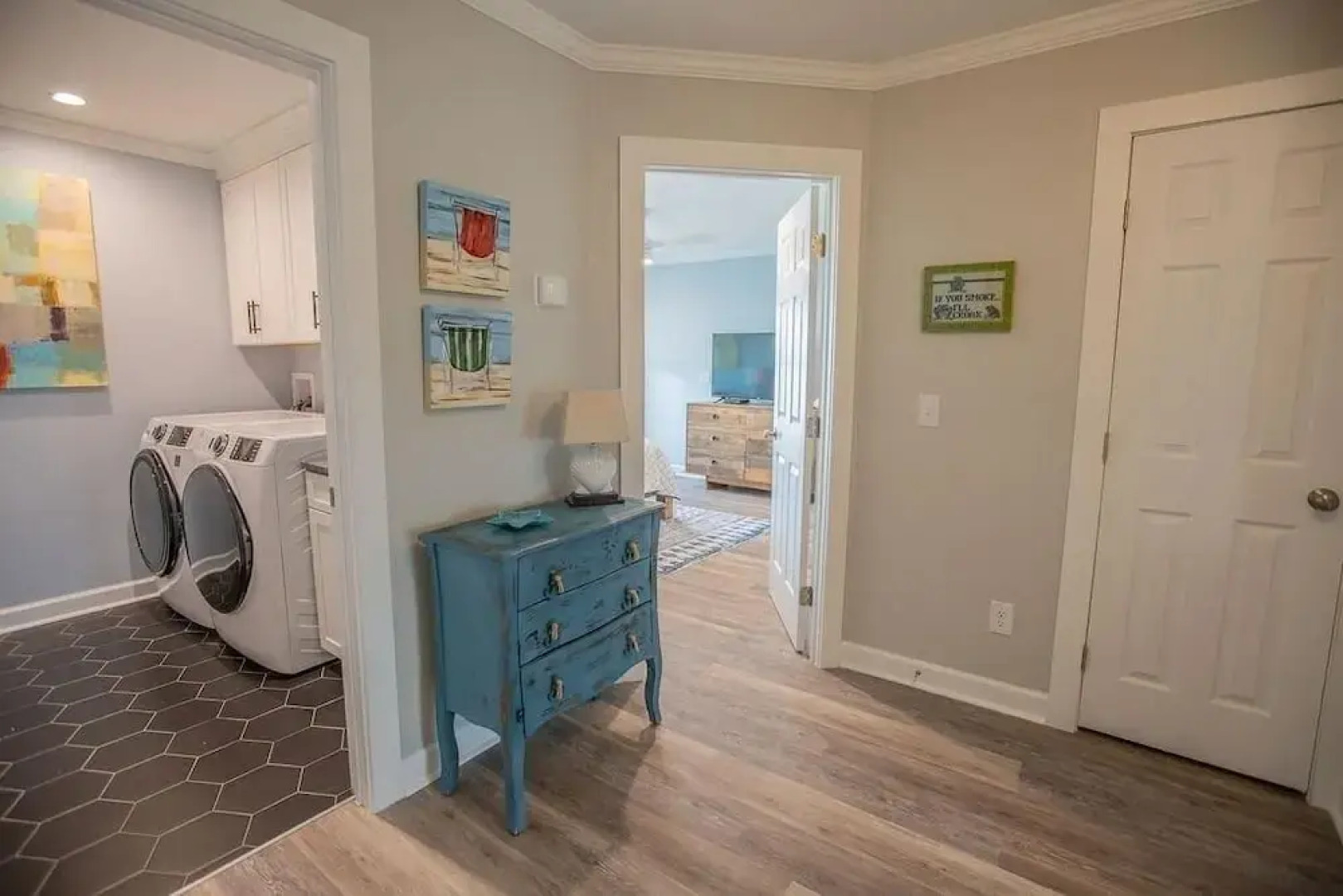 Three Girls 5 Bedroom Home by RedAwning