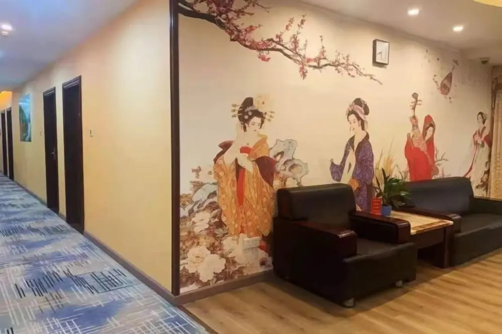 Yipin Business Hotel (Meizhou Municipal Government)