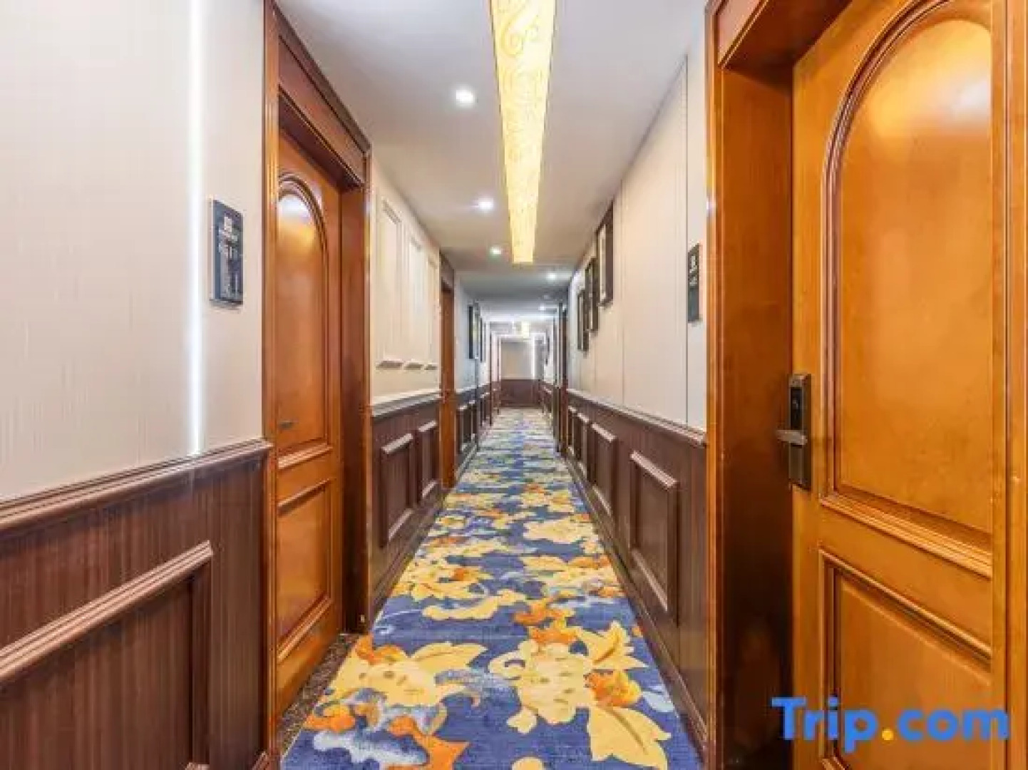 Xiantao Geek Boutique Hotel