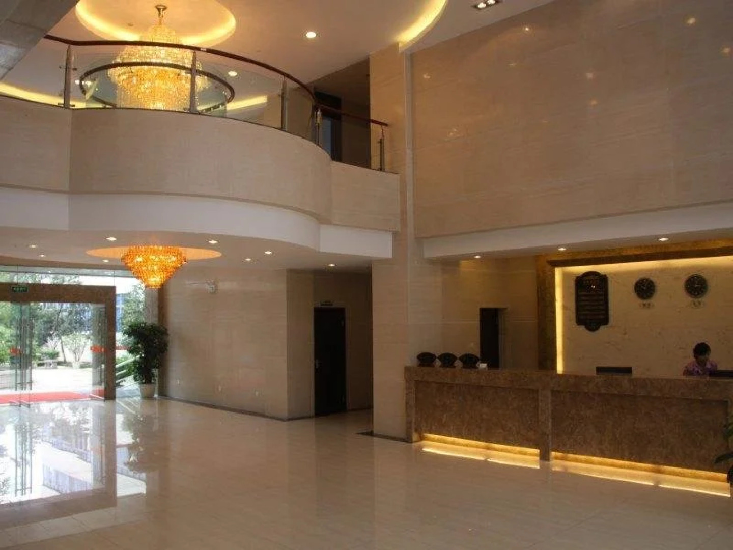 Yibin Jiangnan Hotel