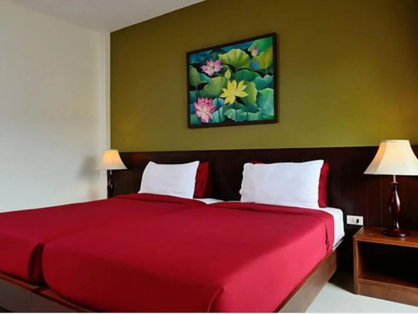 Kamala Beachfront Apartment