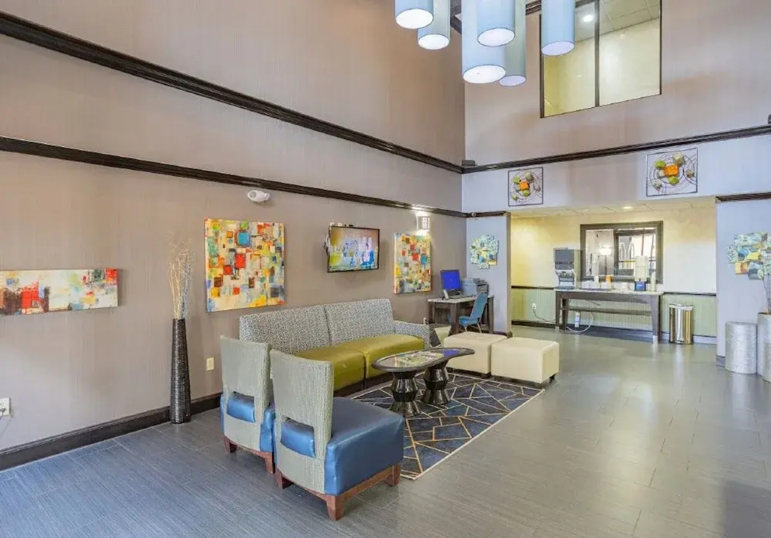 Comfort Inn & Suites