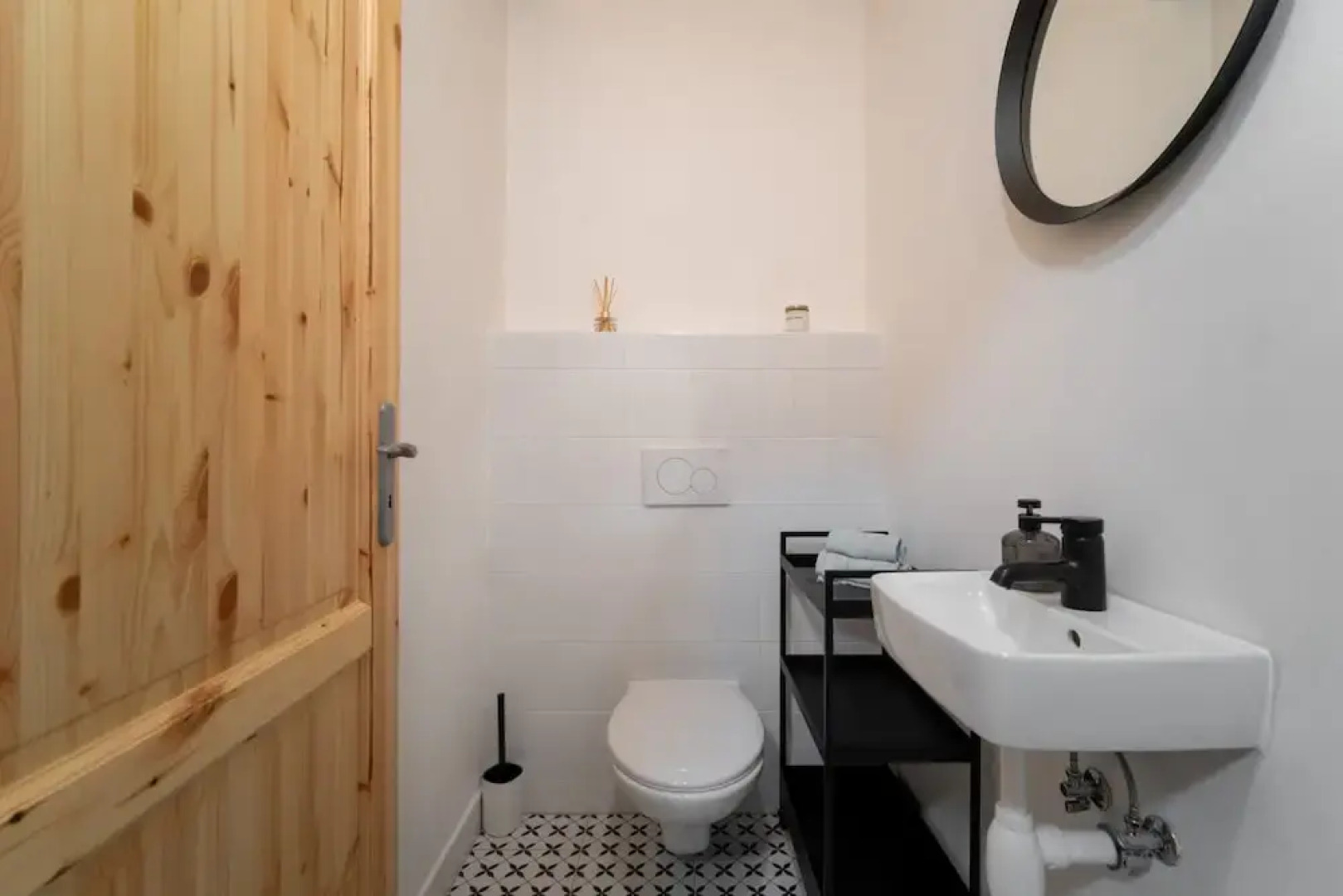 Villa in Desna Near Ski Resorts