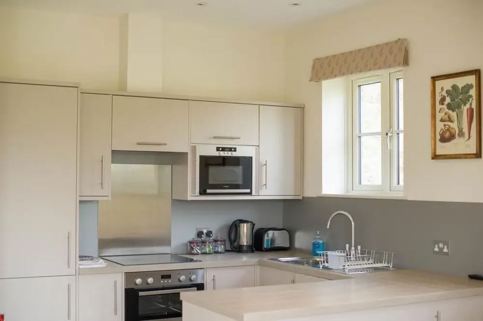 Cowdray Holiday Cottages