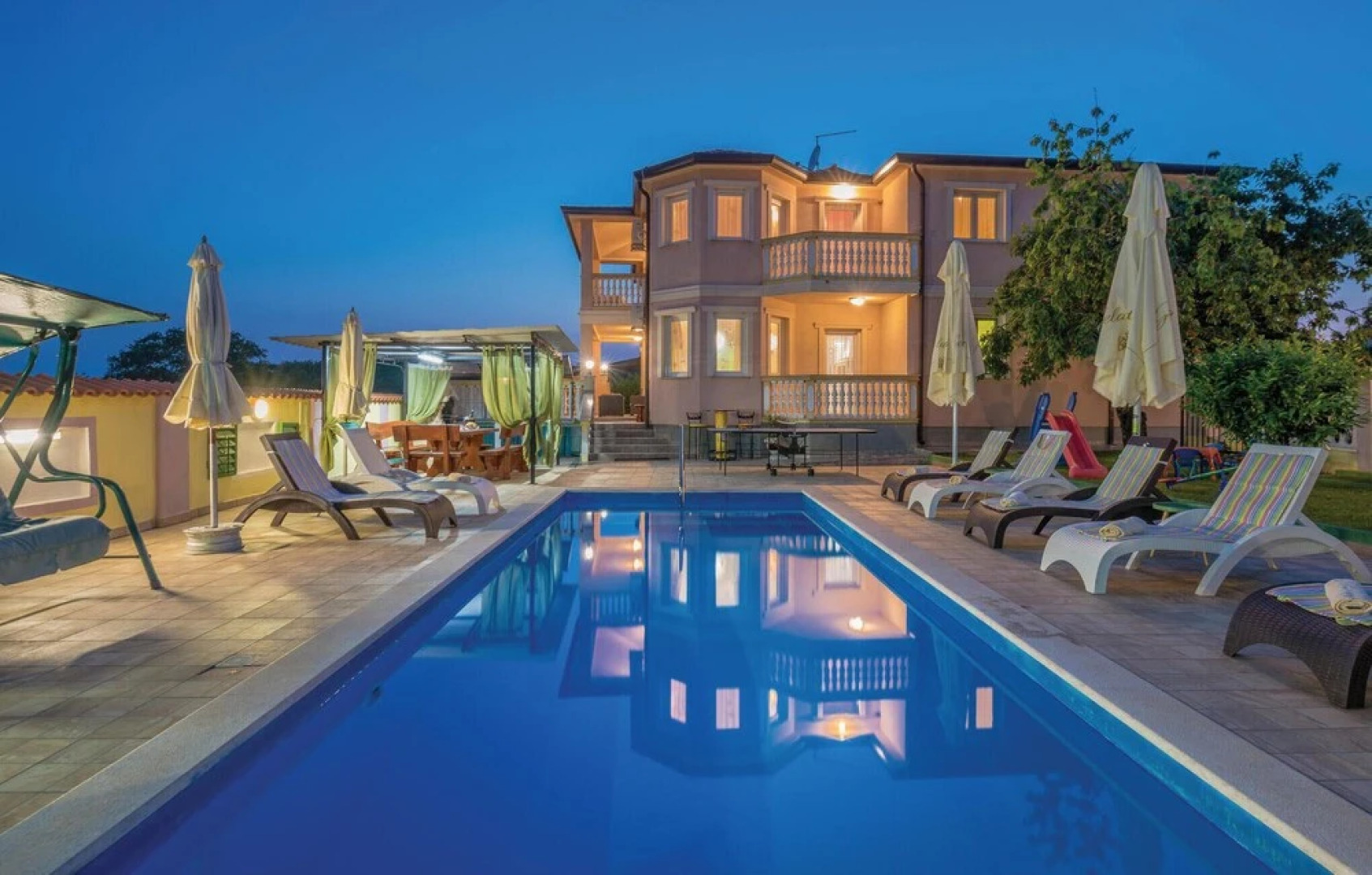 Amazing Home in Marcana With Wifi and 6 Bedrooms