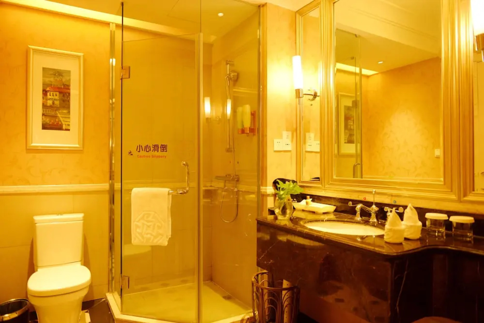 DaXingAnLing Jinma Palace