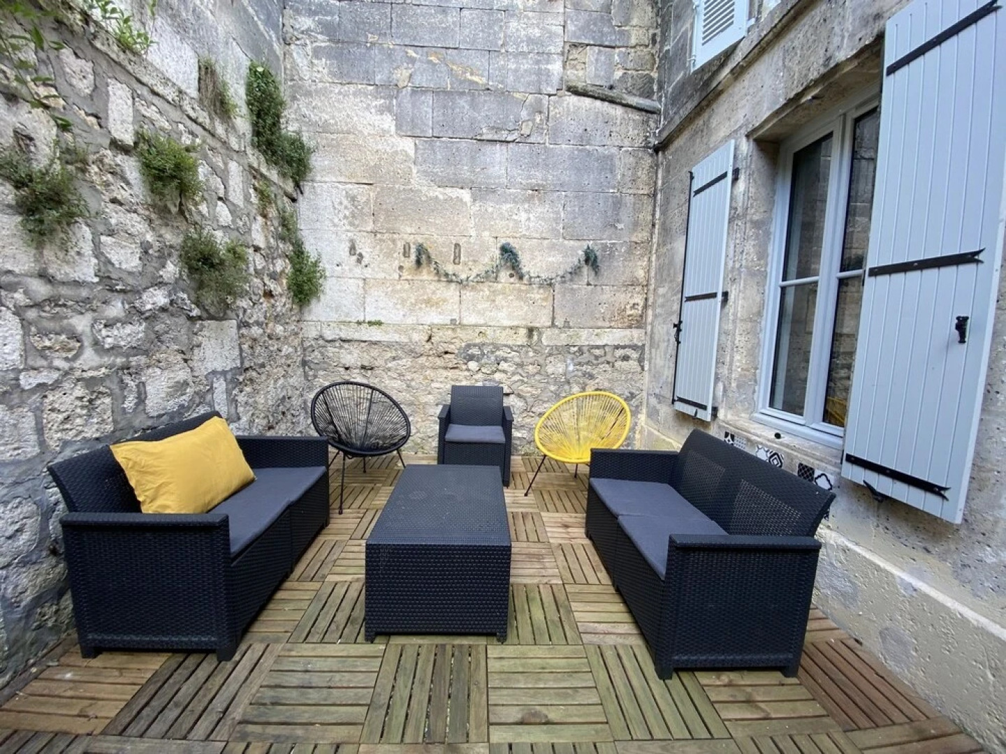 Grande Maison de Ville Rénovée Avec Cour Intérieure