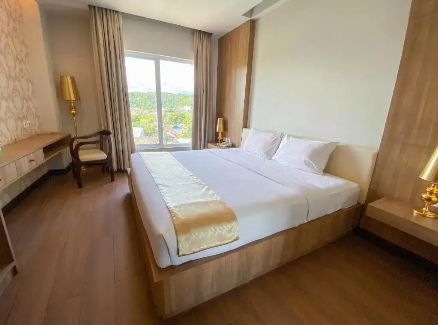 Sutan Raja Hotel Amurang