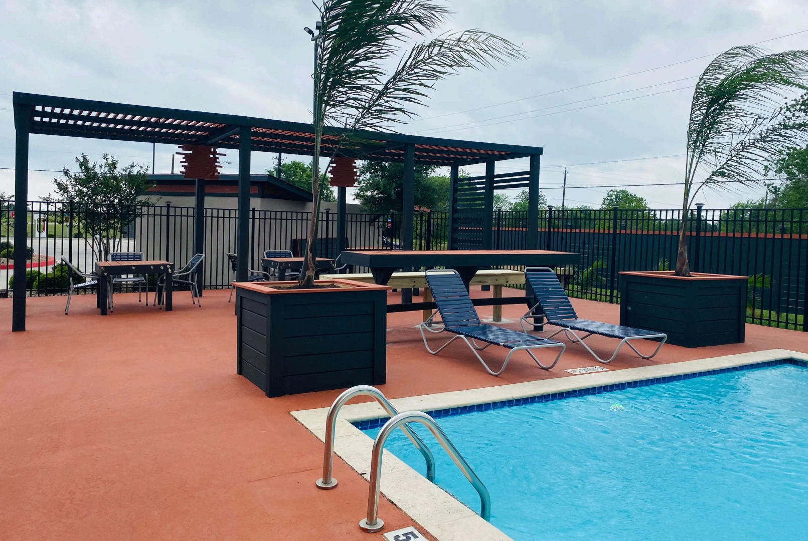 La Quinta Inn & Suites by Wyndham Victoria - South