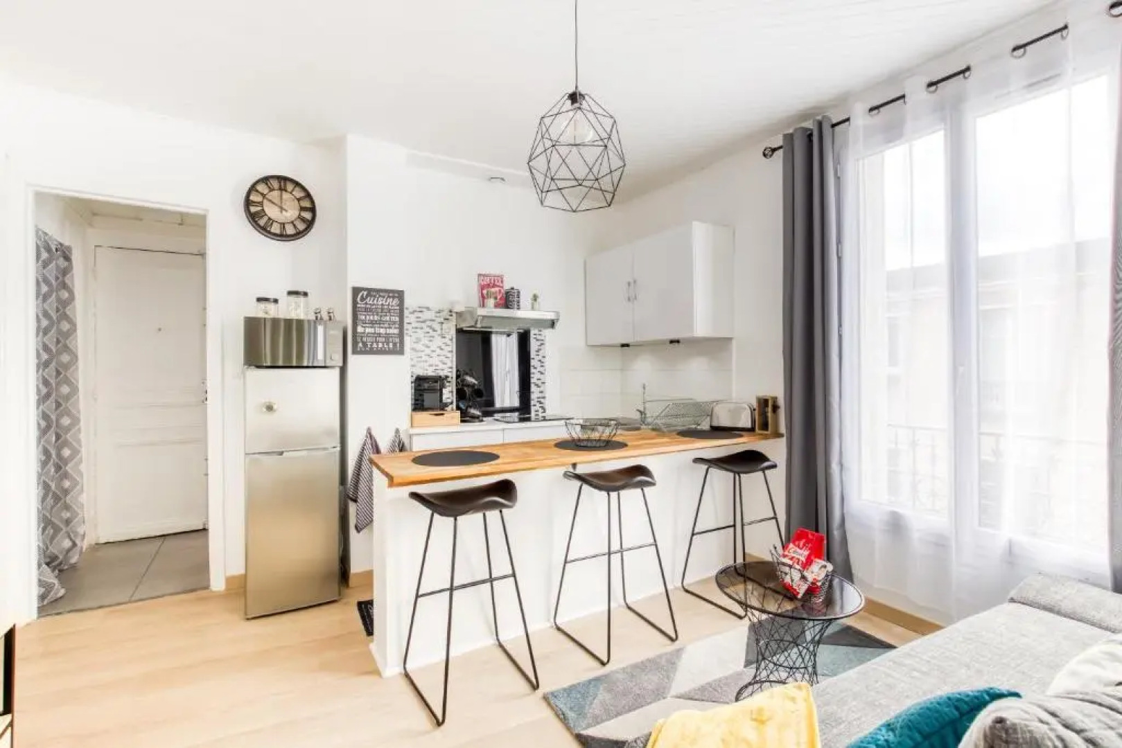 Grand Line - Parking- Métro 5 - Easy Check-in - Netflix - Disney Plus