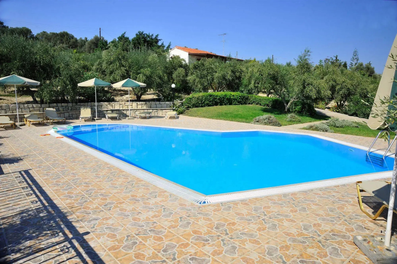 Villas Lefkothea