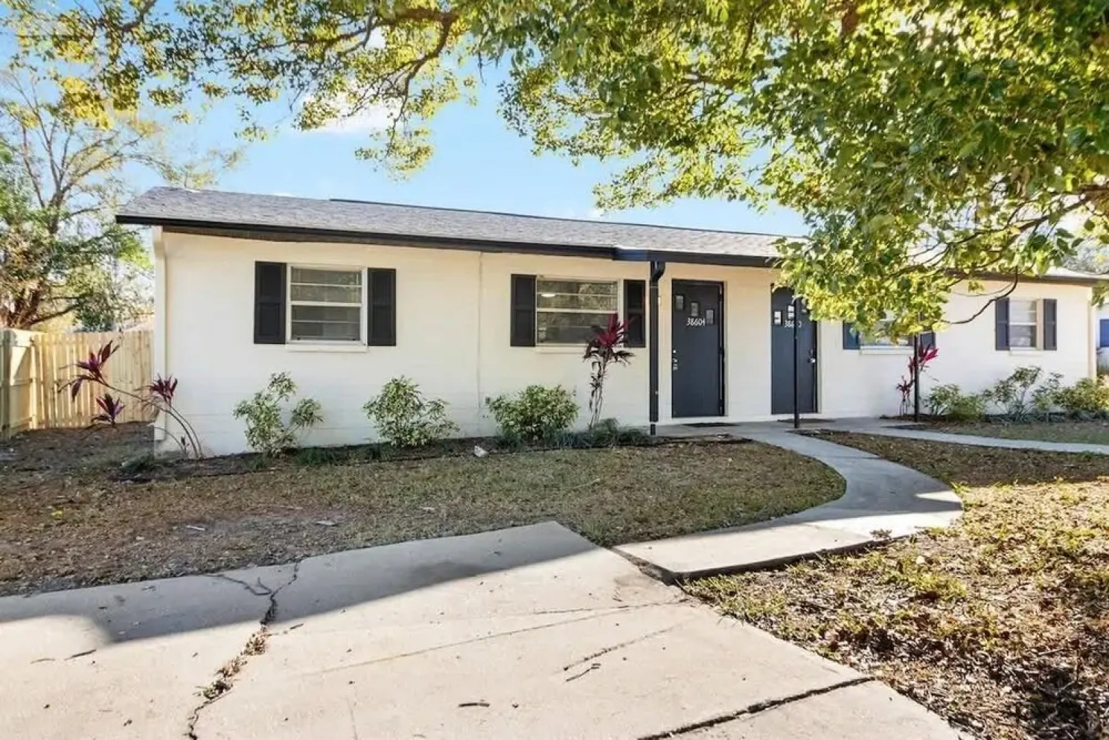 Charming Duplex in Zephyrhills! #2