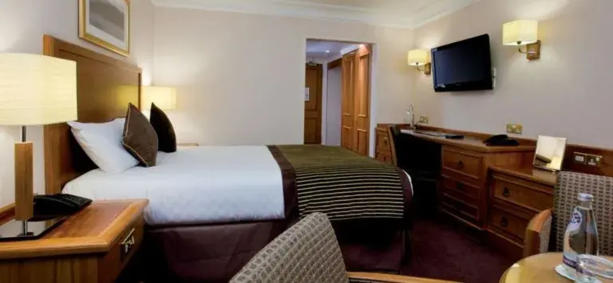 The Aberdeen Skyway Hotel