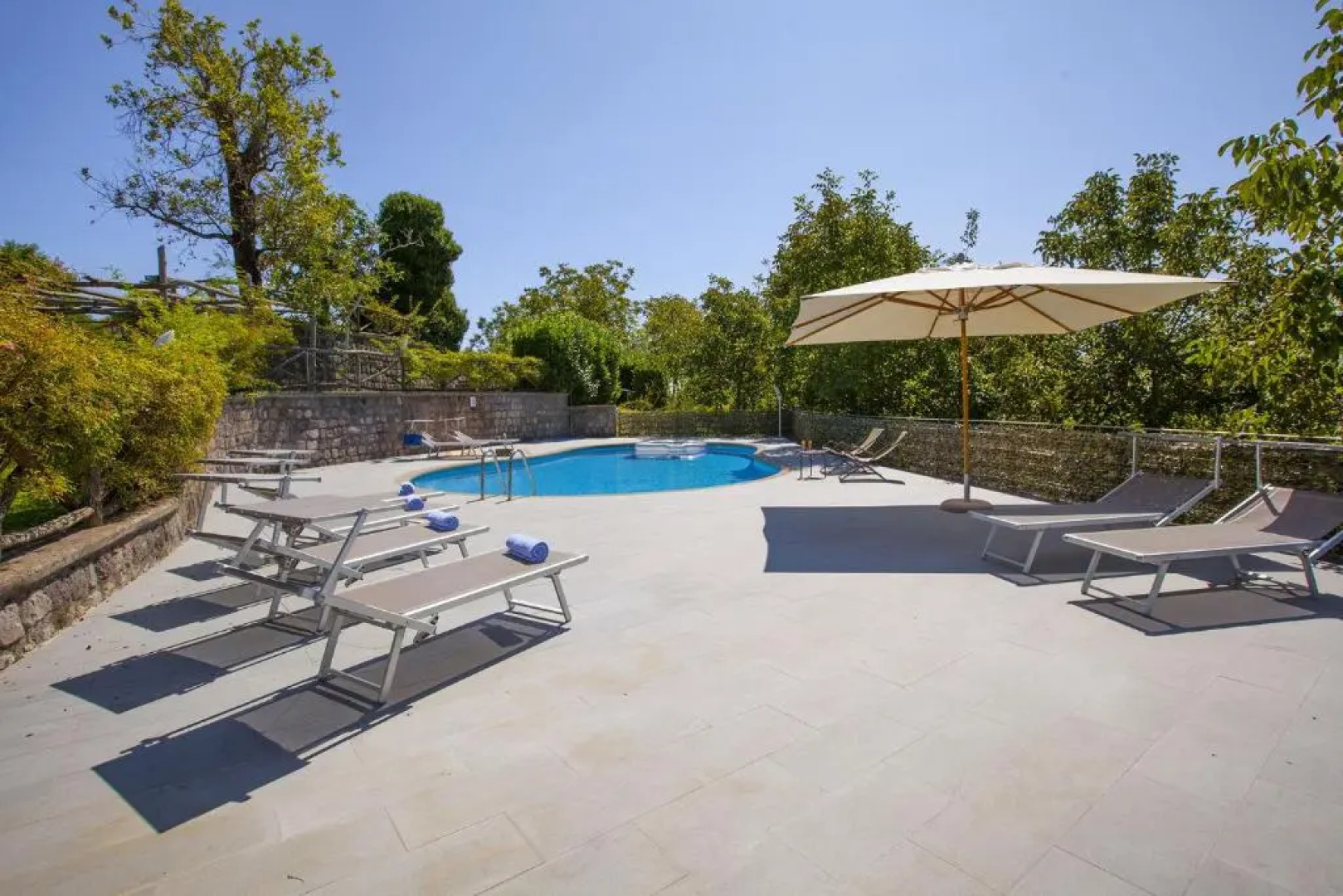 Amore Rentals - Villa Il Noce