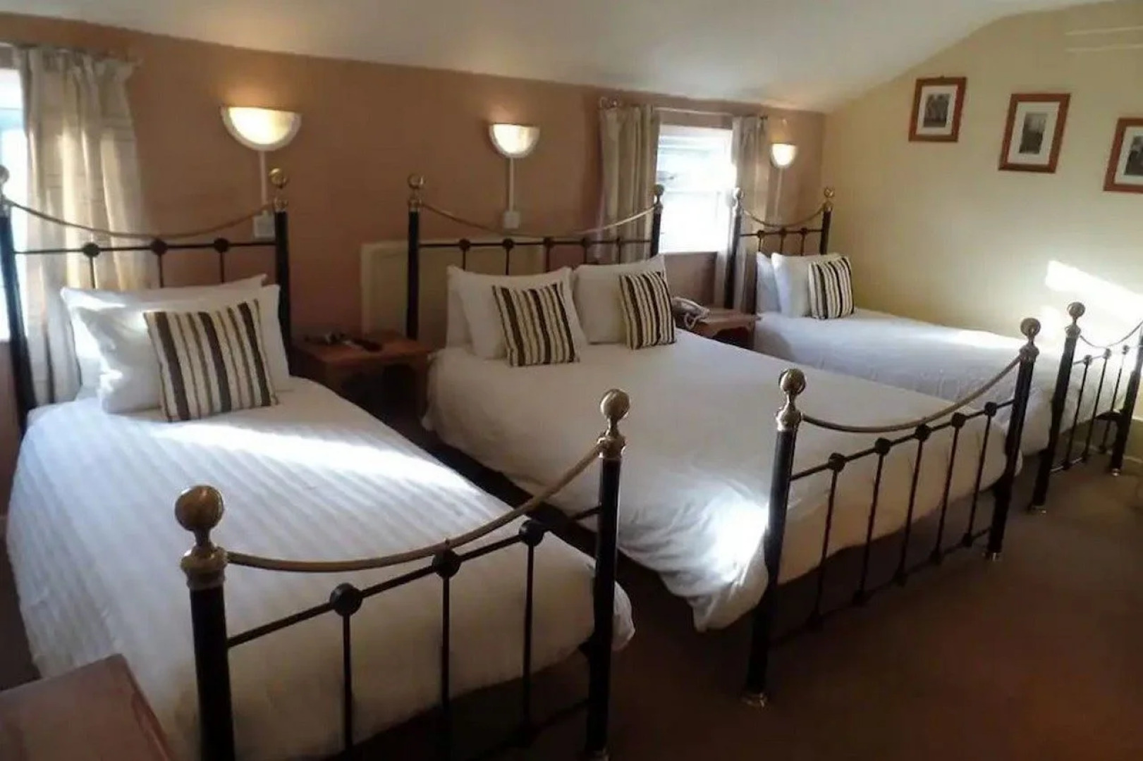The Dodington Lodge Hotel
