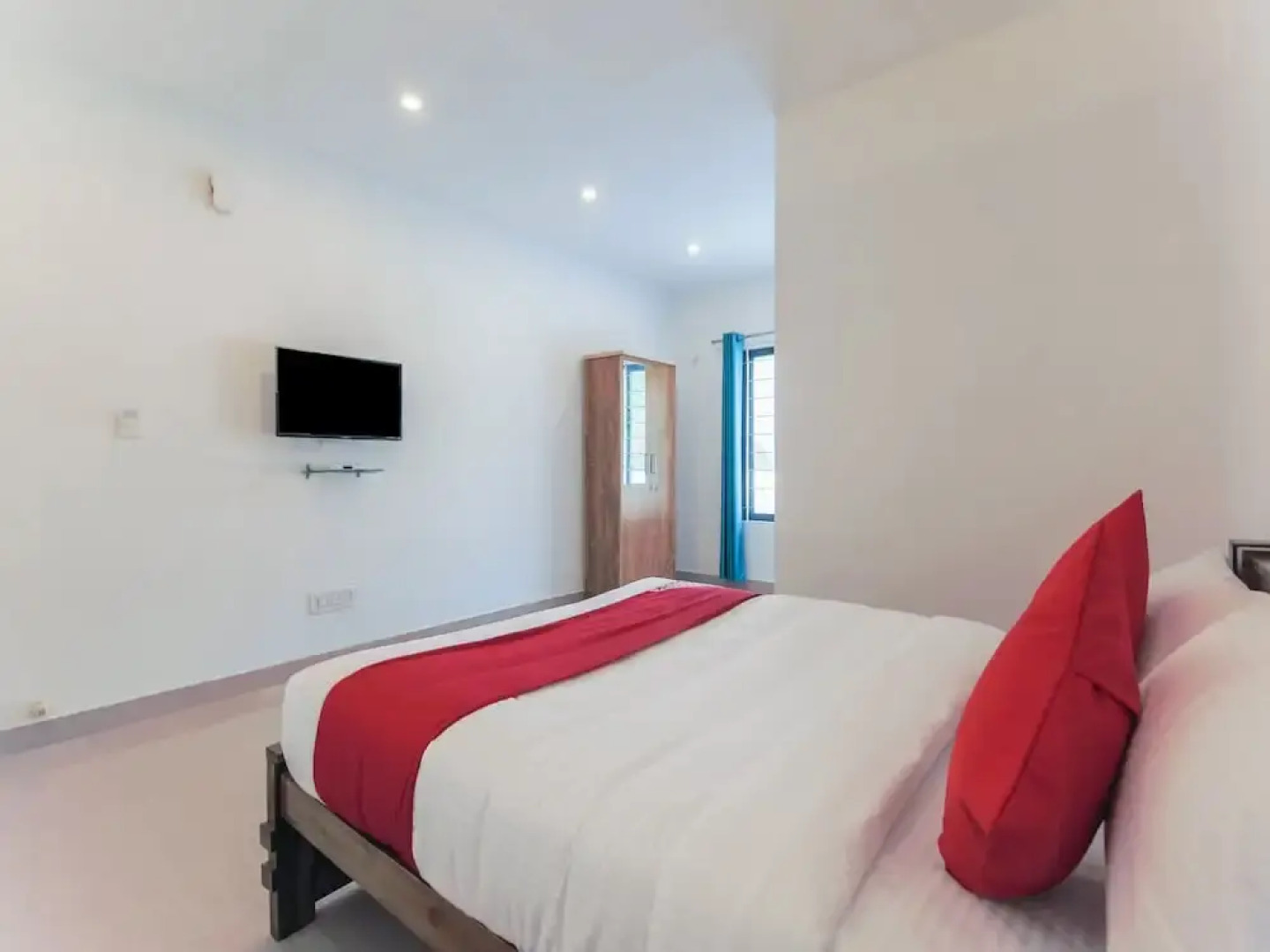 OYO 26769 Vijaya Comfort Inn