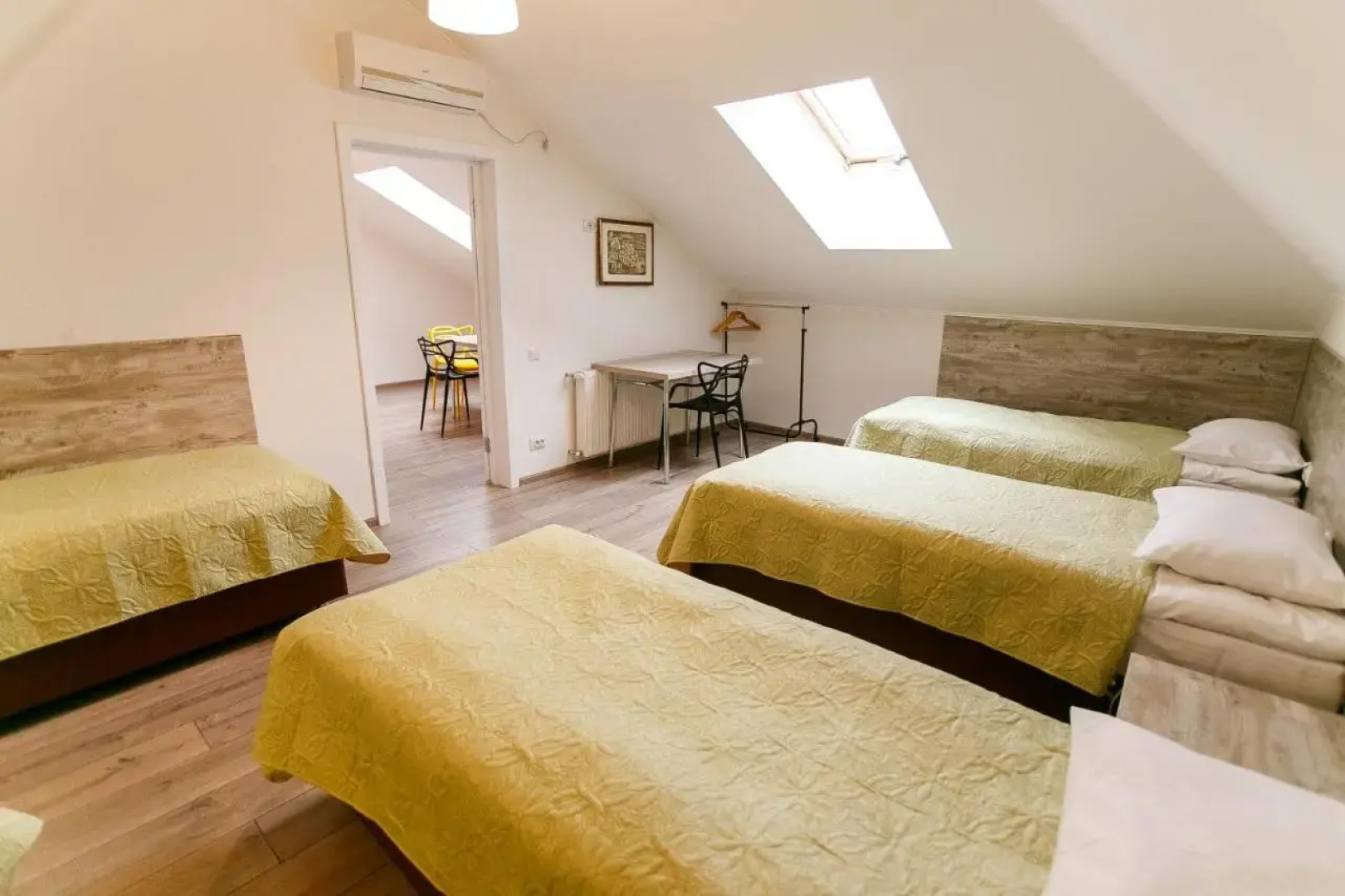 Stone City Apartment in Park Zone