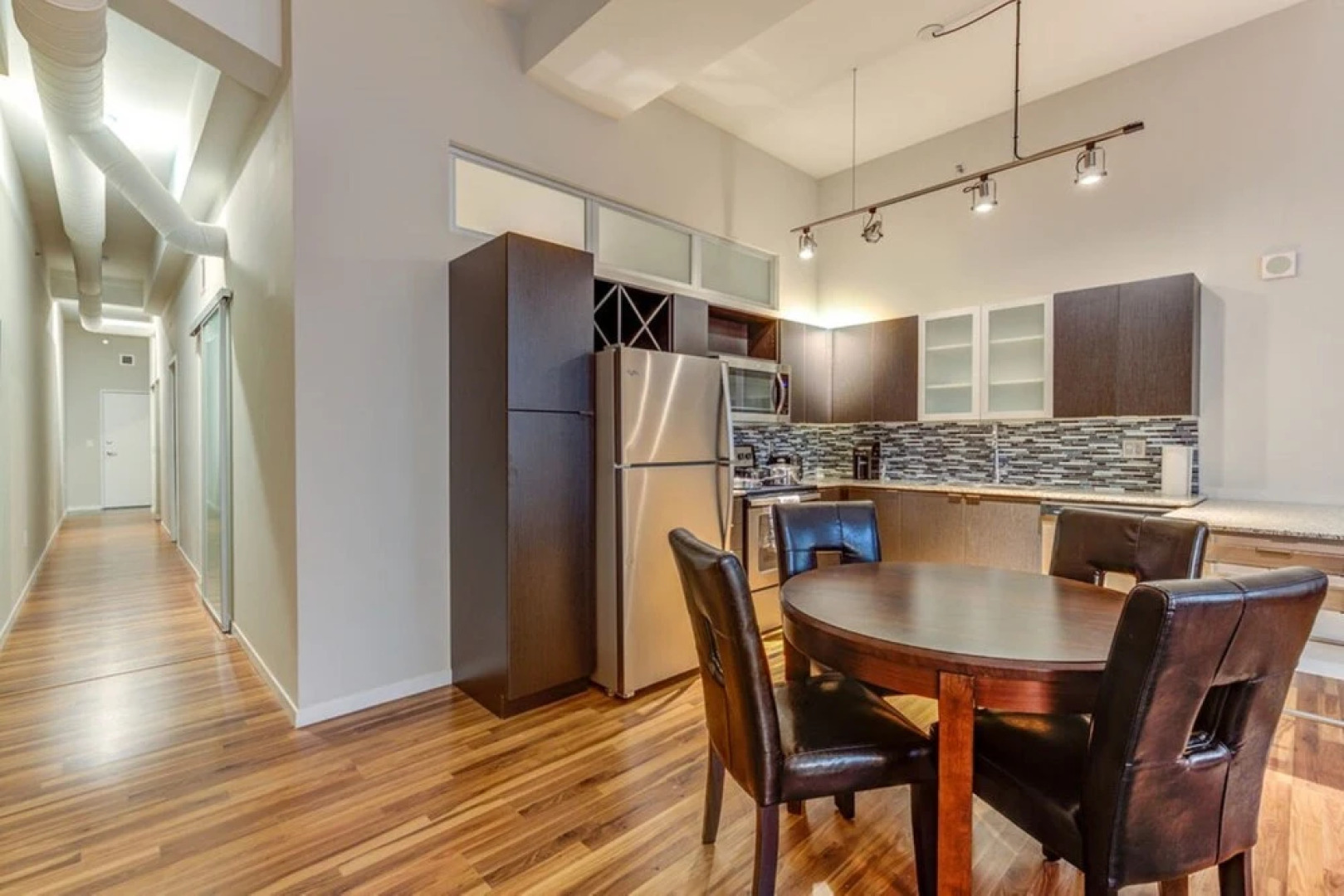 Global Luxury Suites in Downtown Cincinnati