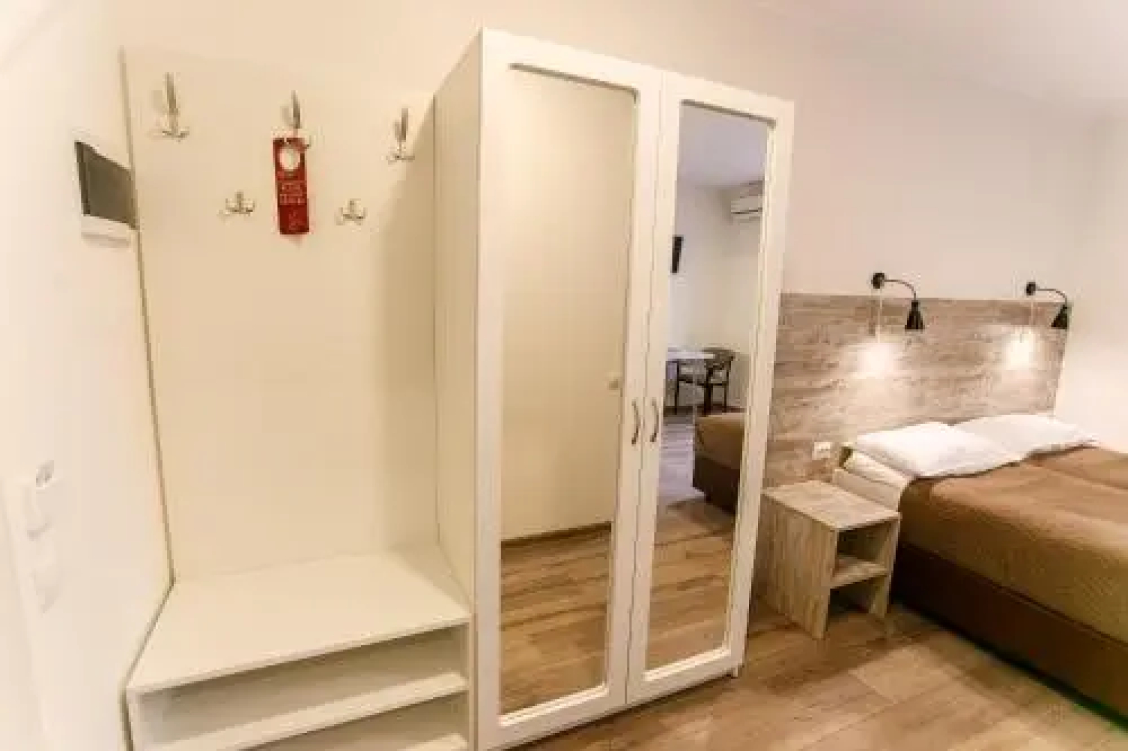 Apartment on Zodchih st.