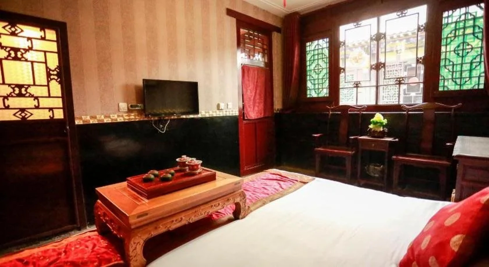 Pingyao Longyuan Inn