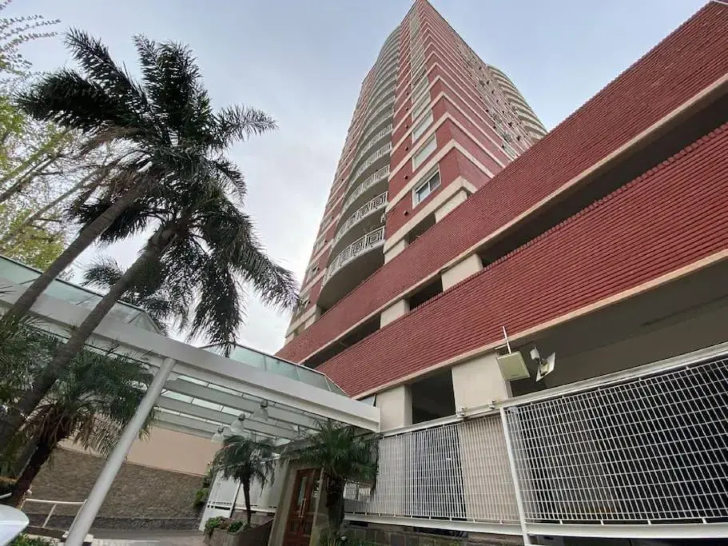 Tigre Center Tower - Con piscina y seguridad 24hs - Opcional cochera