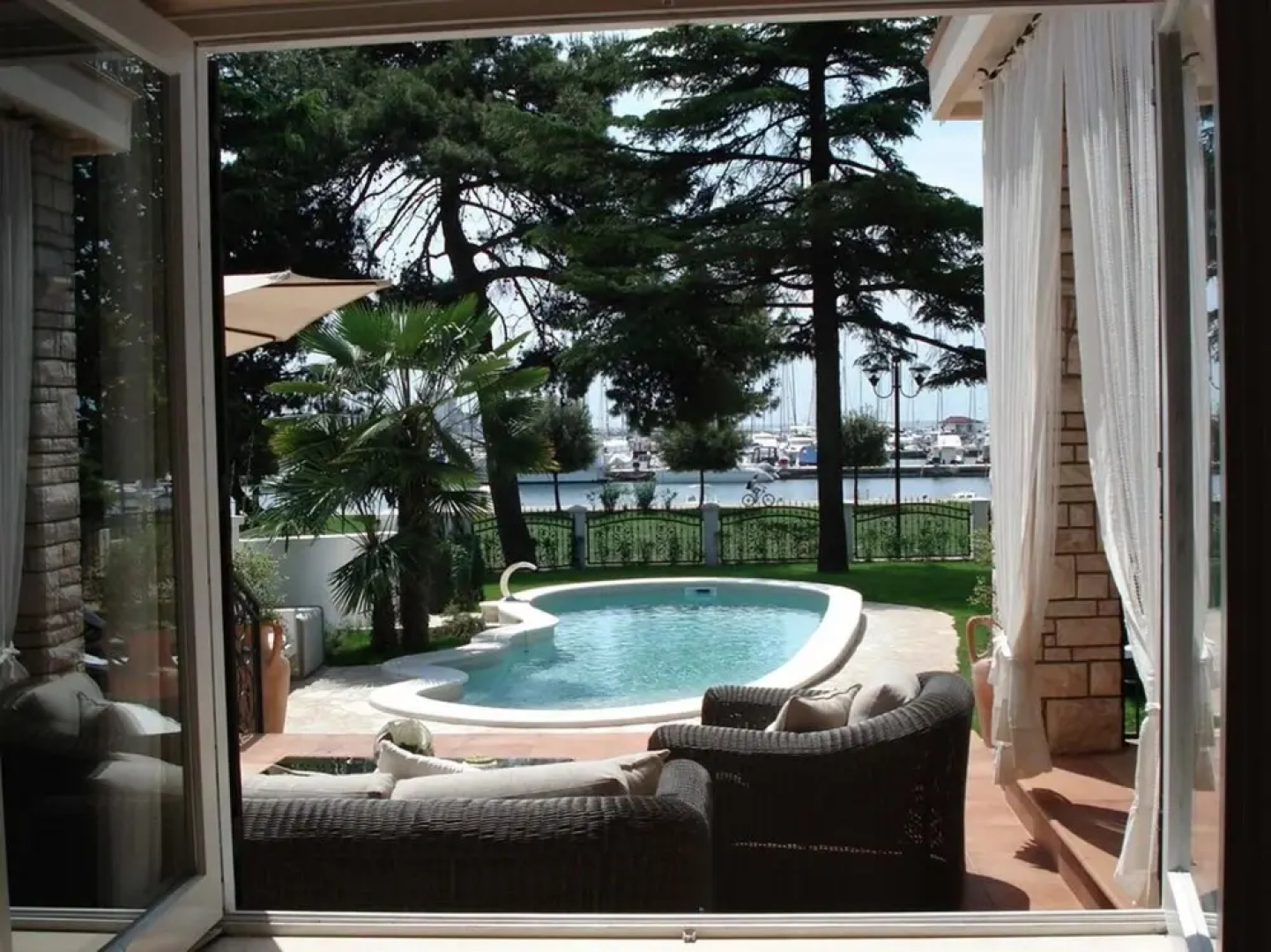 Villa Umag in Umag With 5 Bedrooms and 5 Bathrooms