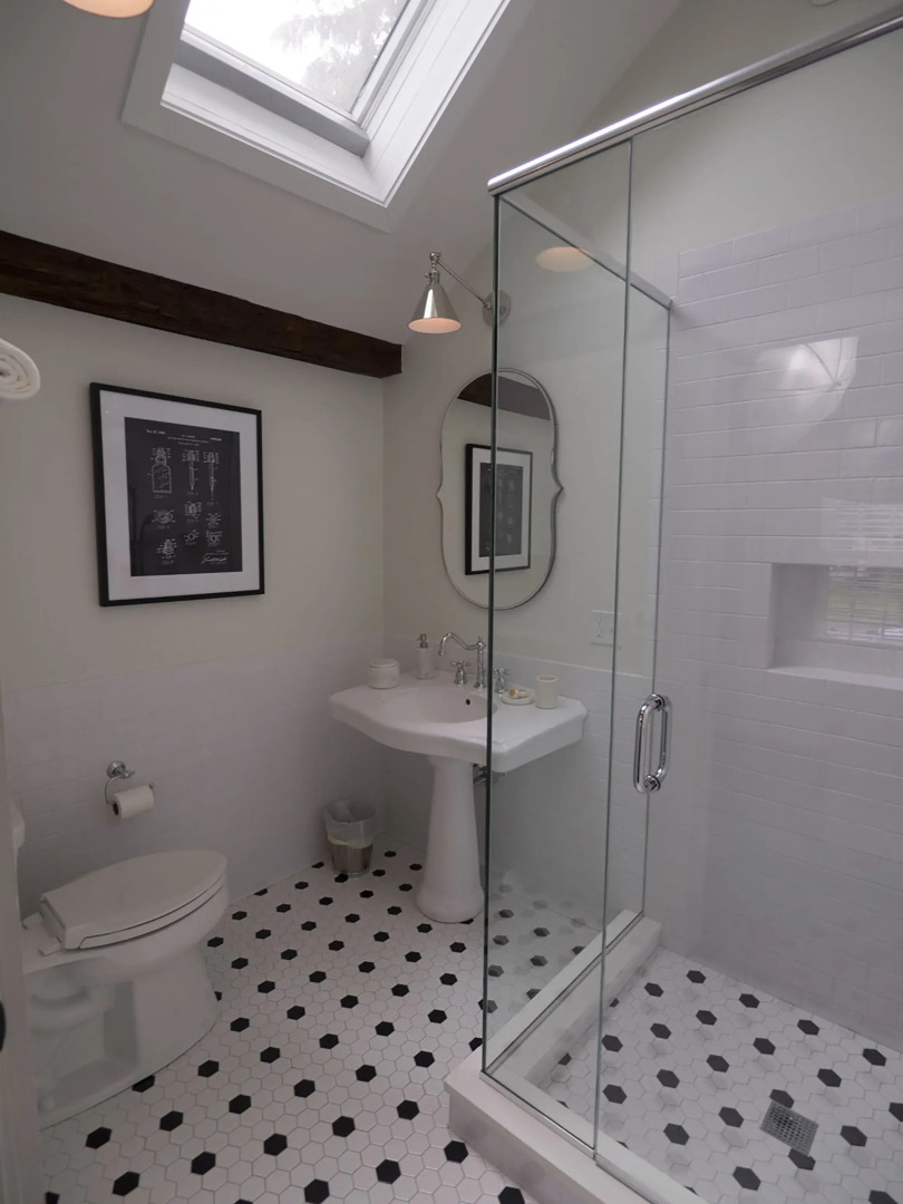 James Pharmacy Bed & Breakfast