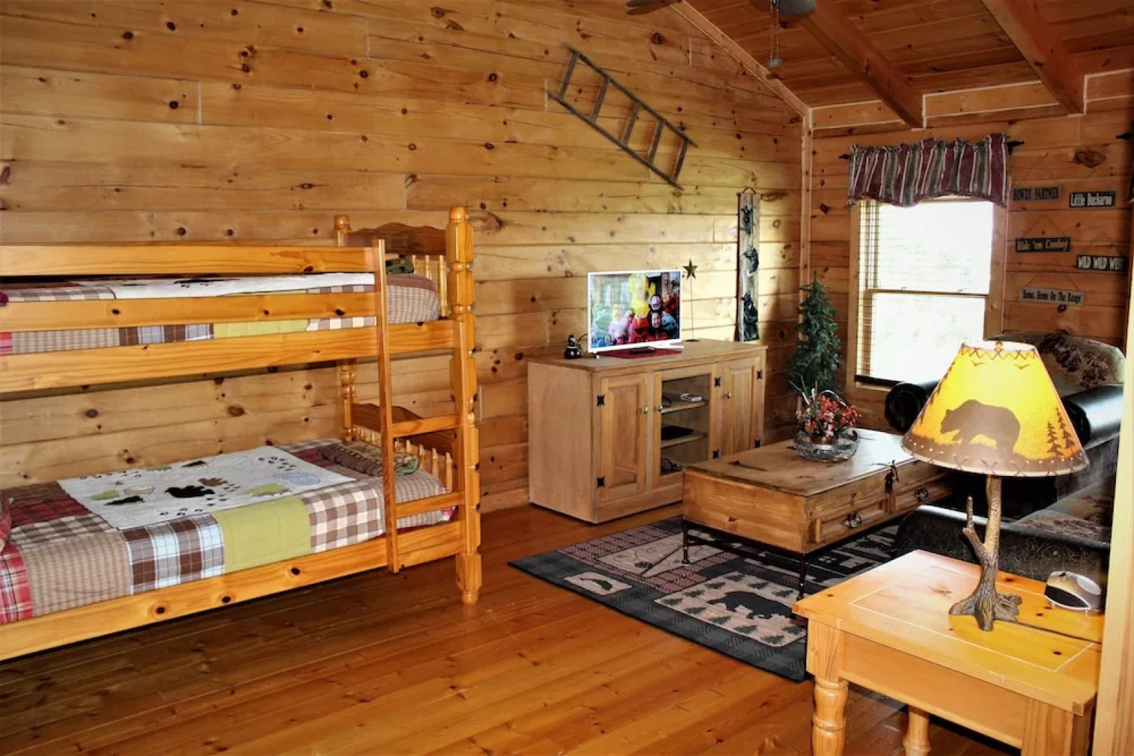 Heavens View - 2 Br Cabin