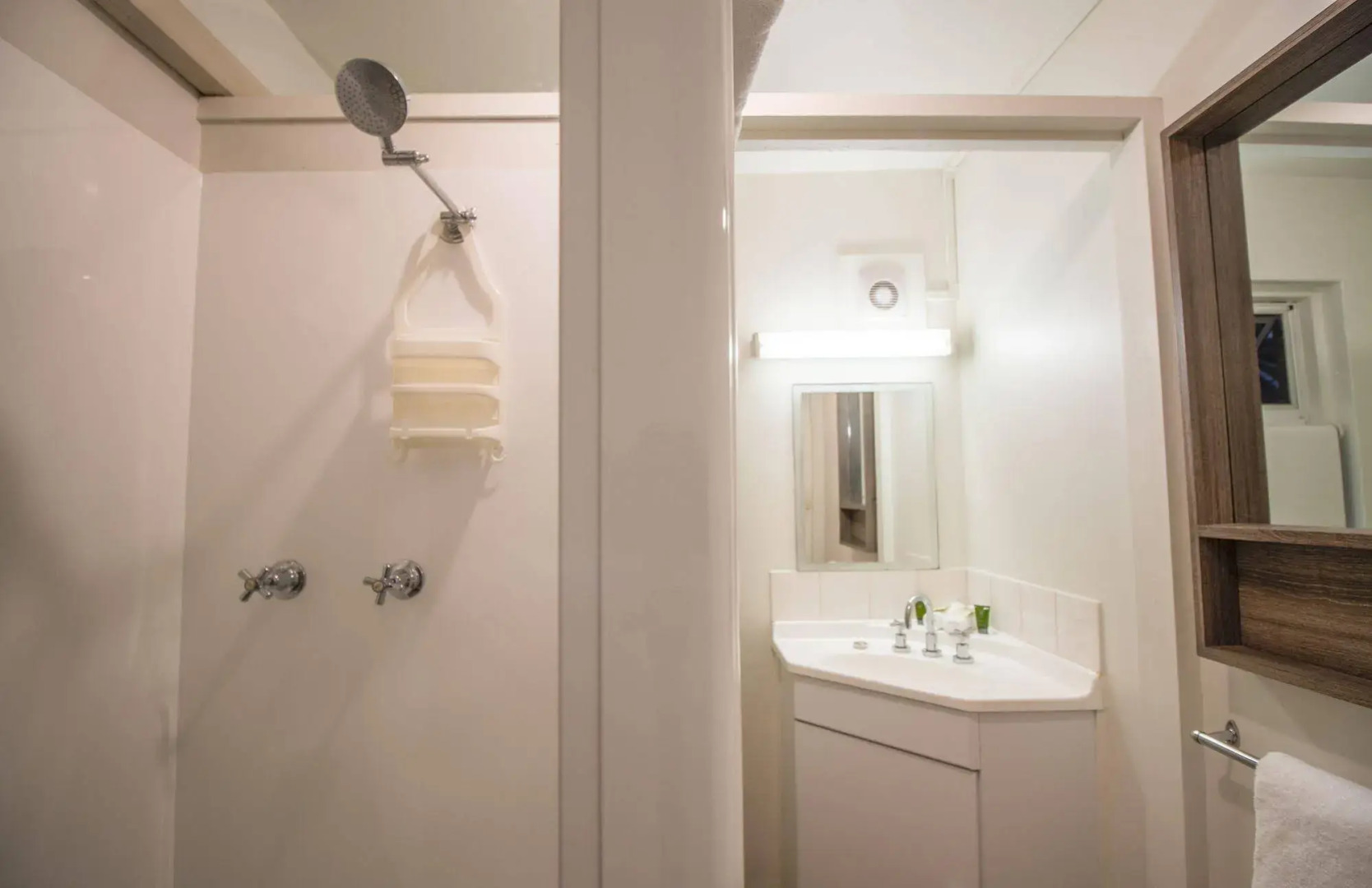 96 on Arthur Apartments