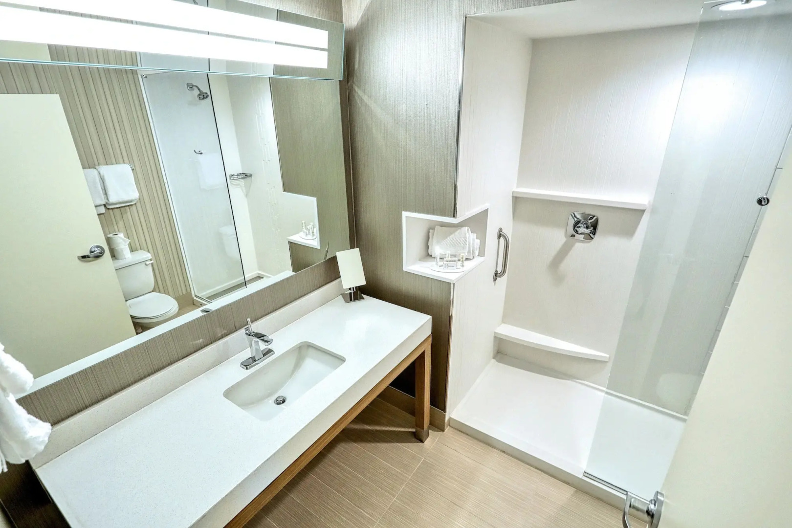 Courtyard by Marriott North Brunswick