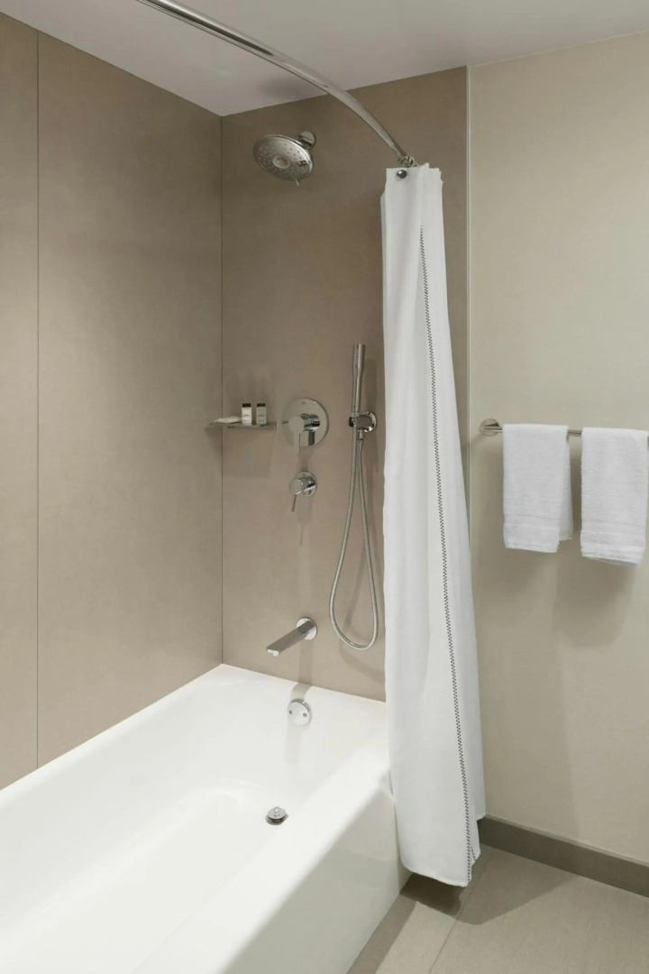 Sheraton Park Hotel at the Anaheim Resort