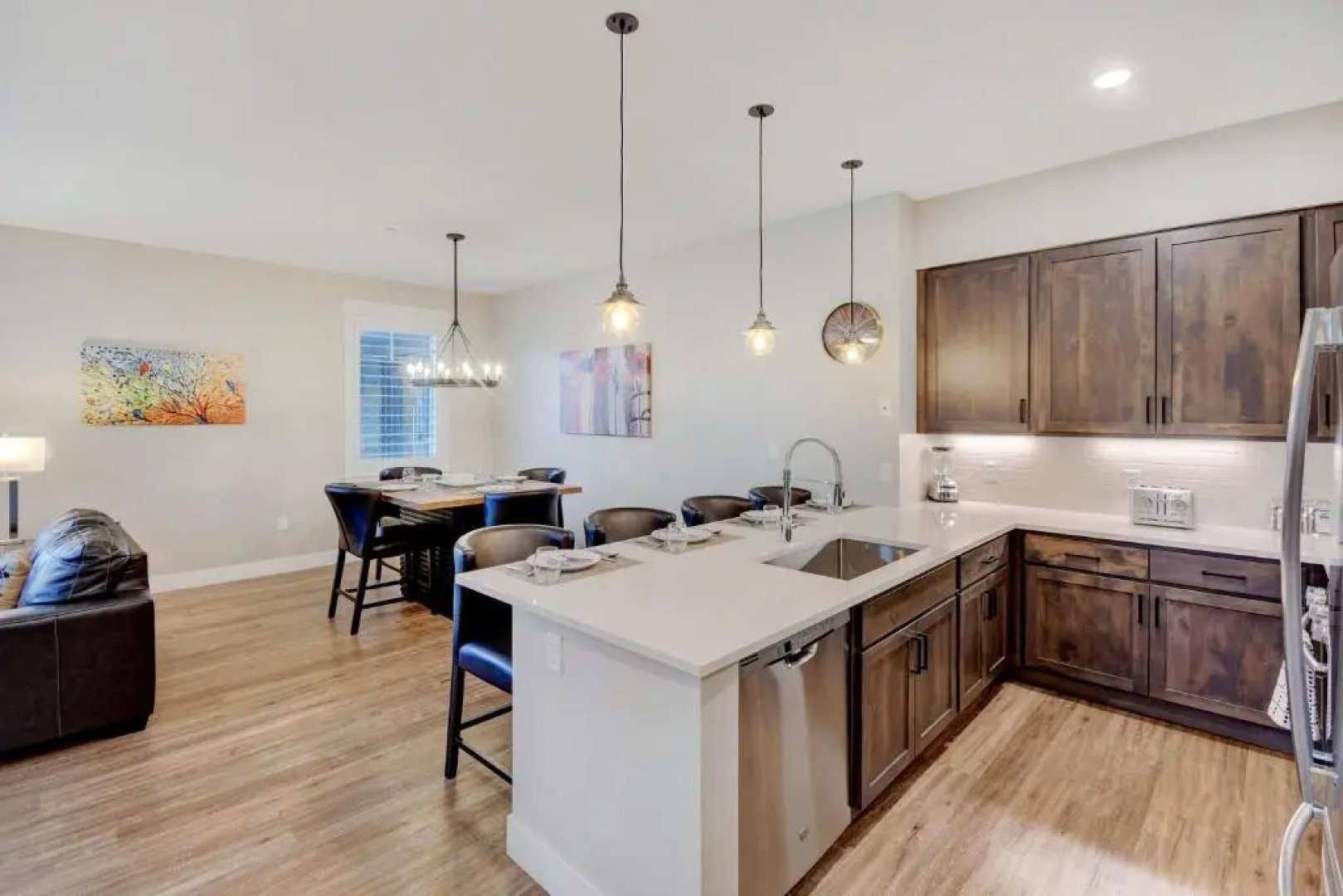 New Luxury Loft #107 Near Resort Huge Hot Tub & Views - FREE Activities & Equipment Rentals Daily