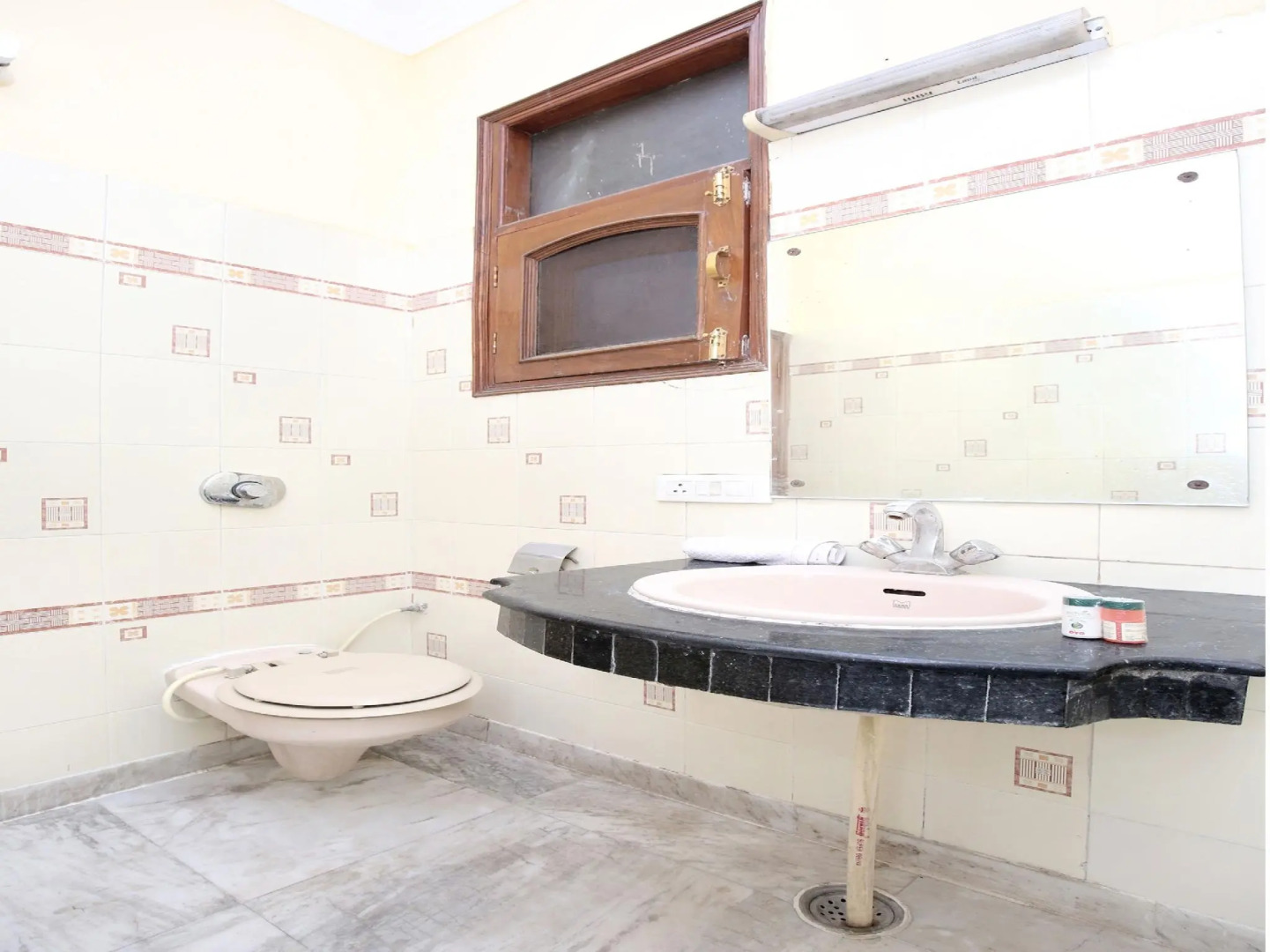 OYO 14754 Hotel ashish