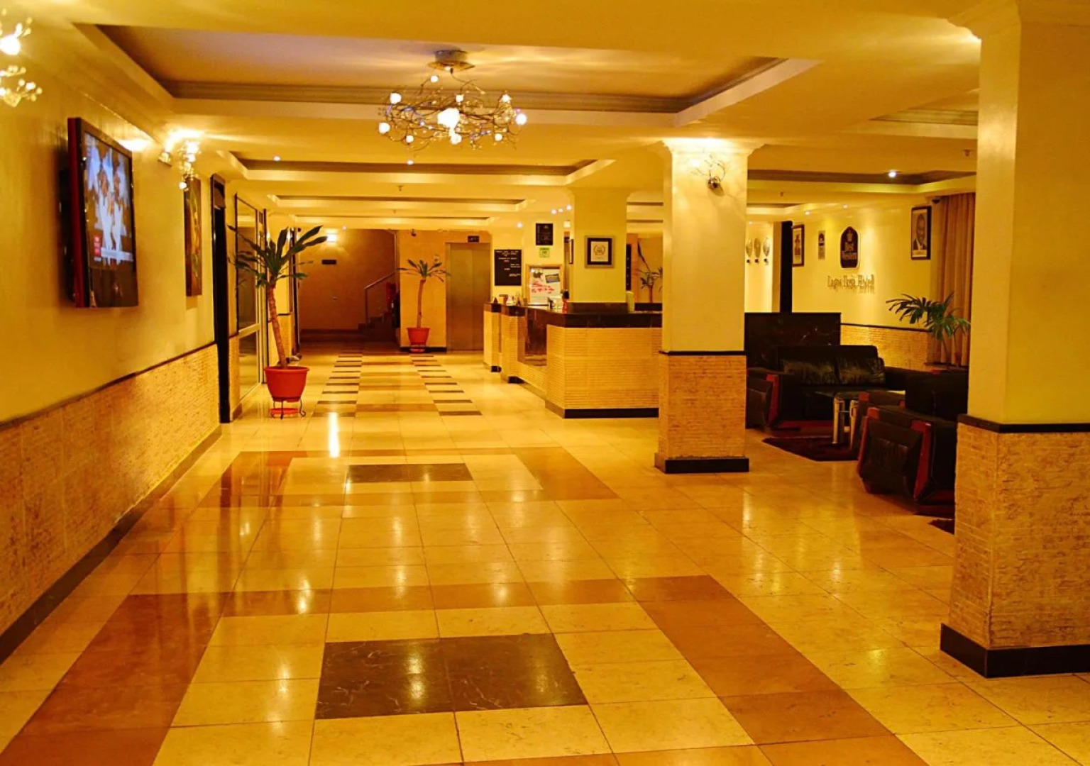 Plus Lagos Ikeja Hotel