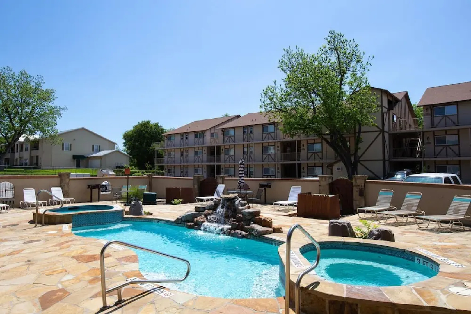 On River Time Ww D301 2 Bedroom Condo by RedAwning
