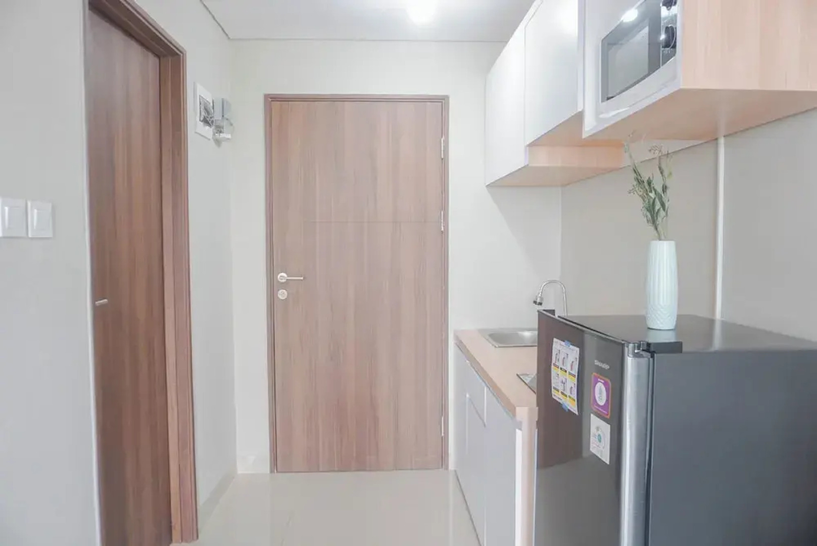 Homey Living and Well Designed Studio Room at Royal Sentul Park Apartment