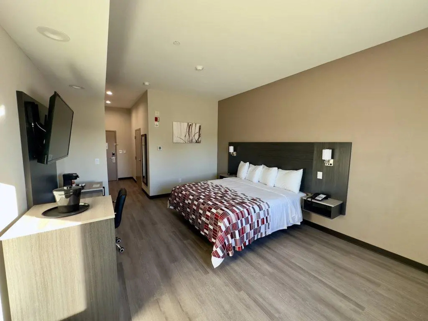 Red Roof Inn Hutchins