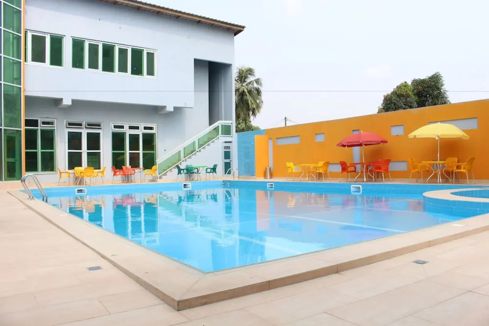 Paradisia Hotel